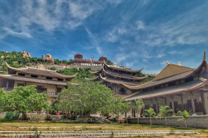 Đến Trùng Sơn Cổ Tự tham quan ngôi chùa đẹp nhất Ninh Thuận 