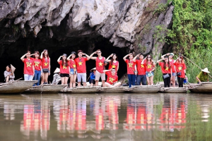 Pocketing A to Z Experience of Thac Bo Cave Travel