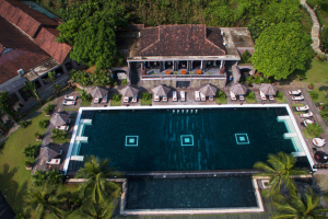Khu nghỉ dưỡng 5 sao siêu đẹp , view đẹp cứ ngỡ Maldives ở giữa lòng phố Huế